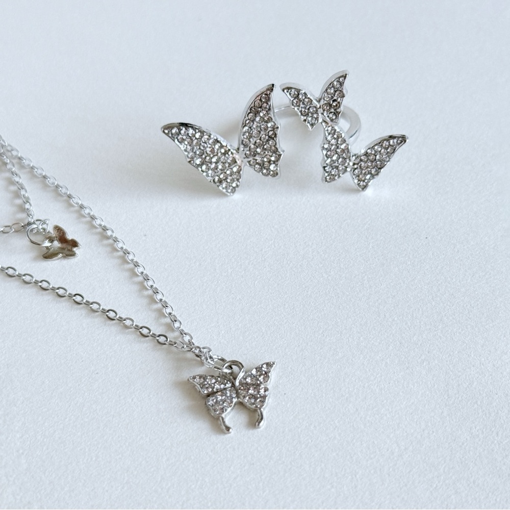 Charming Silver Butterfly Necklace & Ring Set
